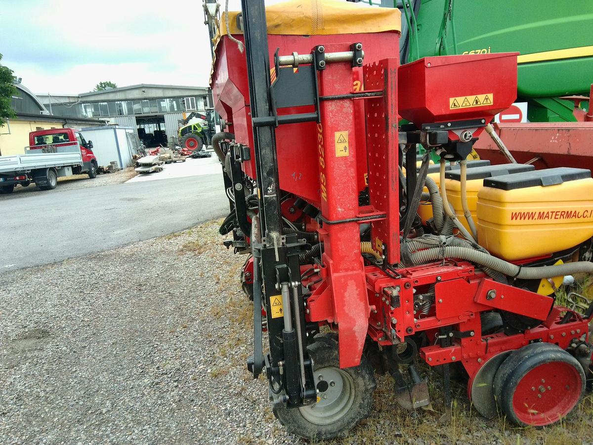 Usato SEMINATRICE MATERMAC 6 FILI MODELLO MS 8230