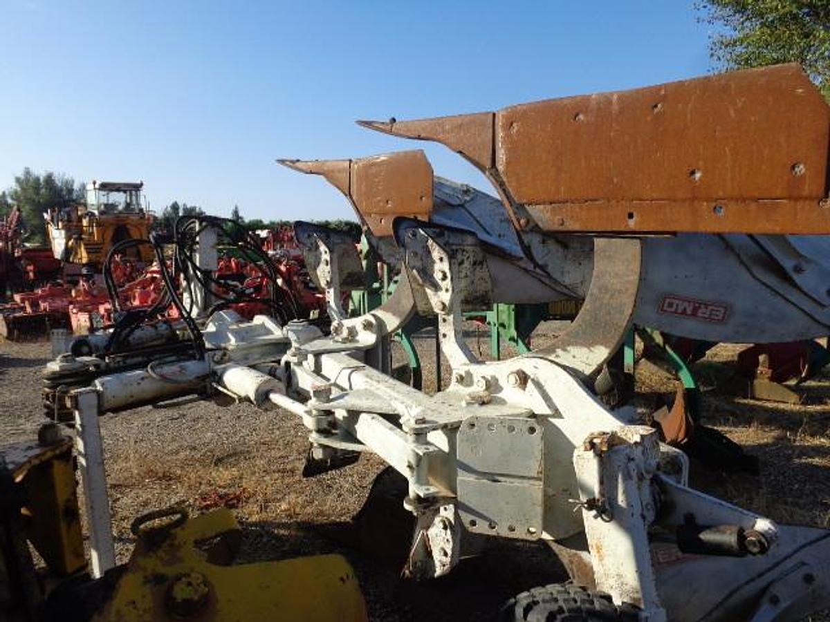 Usato ARATRO BIVOMERE ERMO FSV2 102