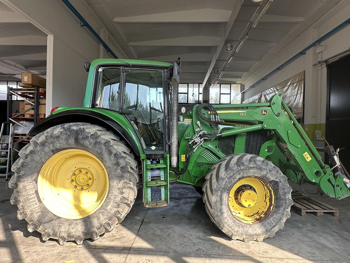 Usato TRATTORE  JOHN DEERE 