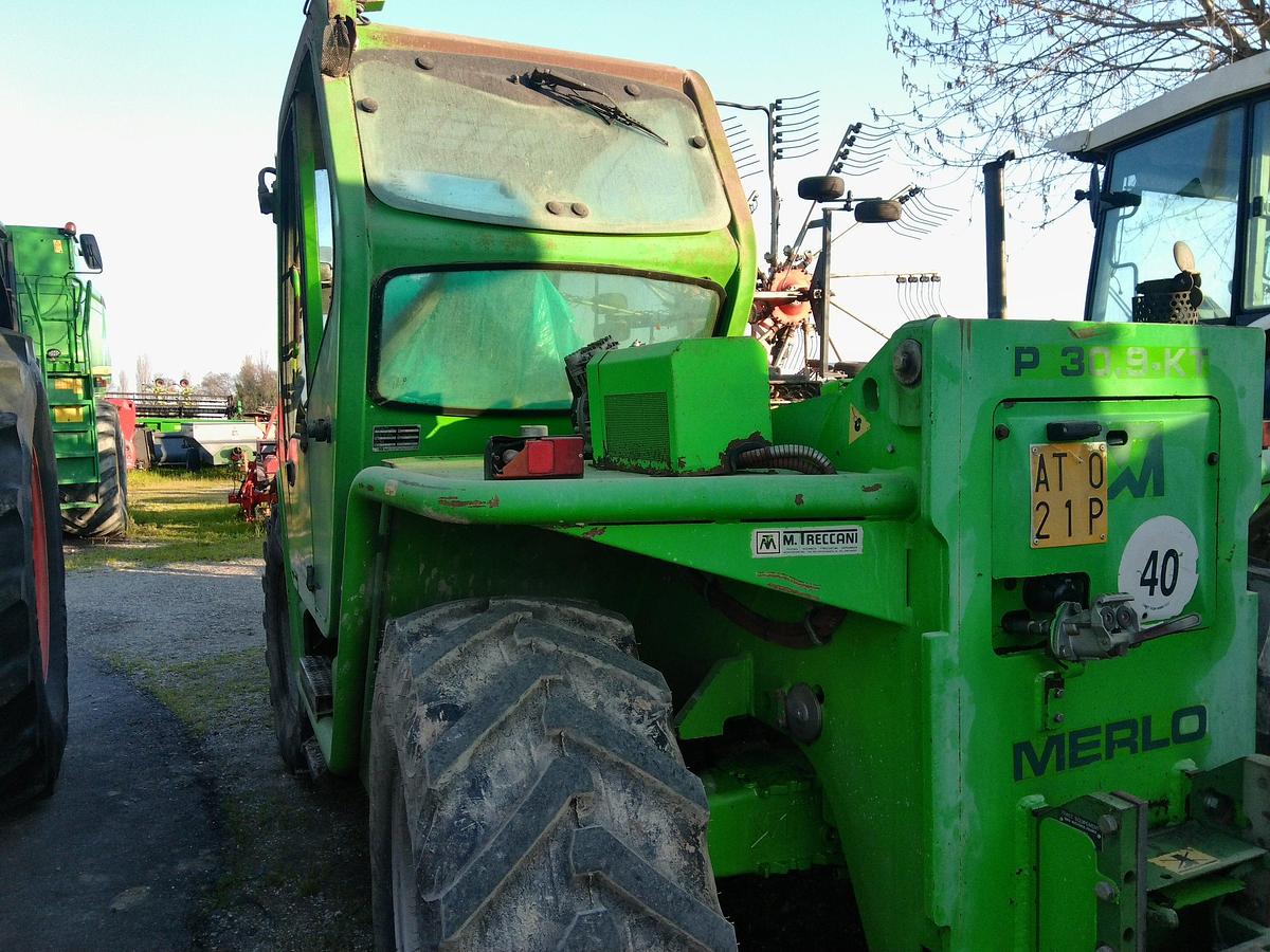 Usato SOLLEVATORE TELESCOPICO MERLO 30.9