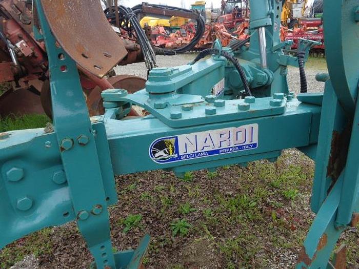 Usato ARATRO NARDI MEC 35 Z3