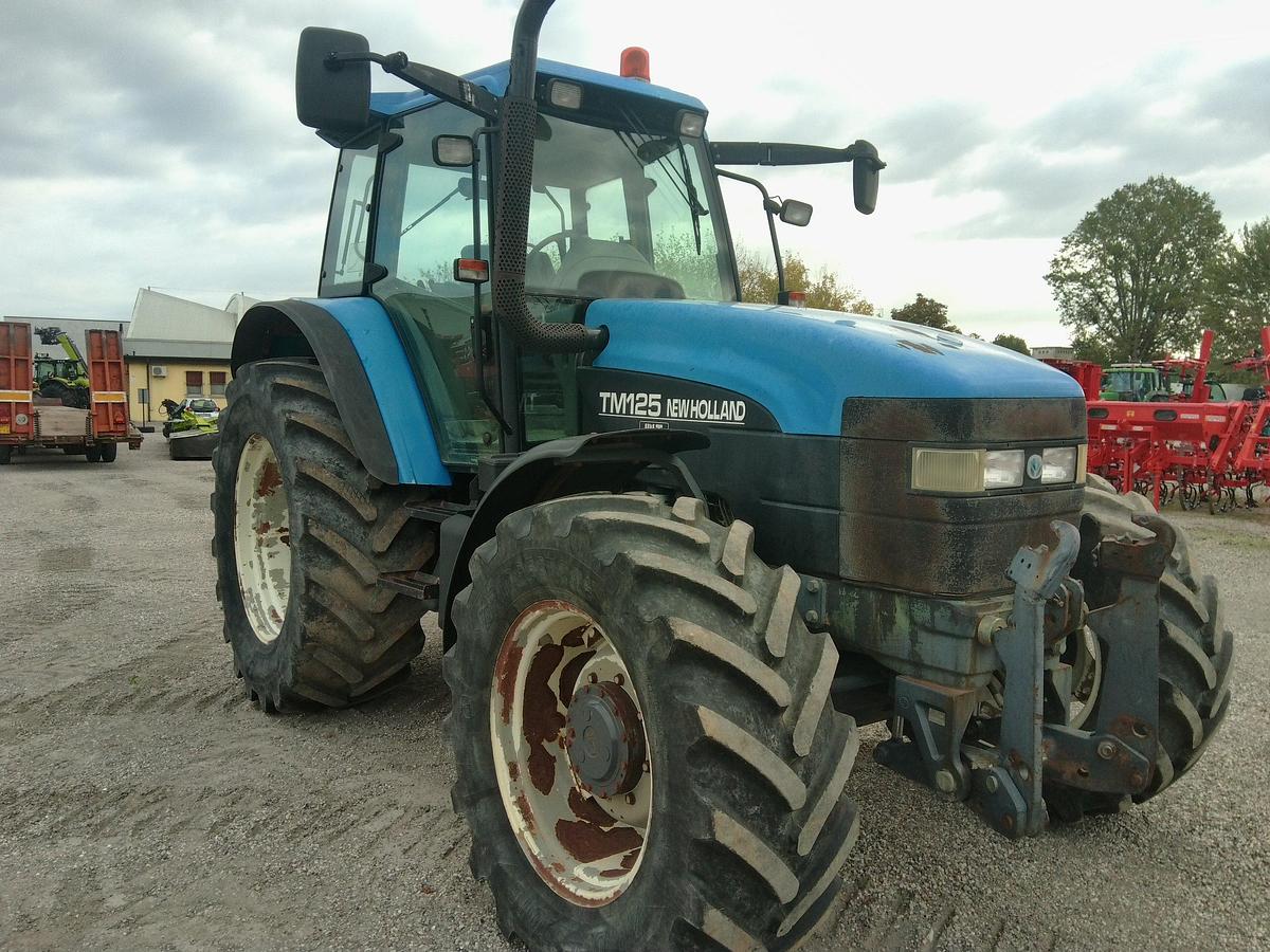 Usato TRATTORE NEW HOLLAND TM 125