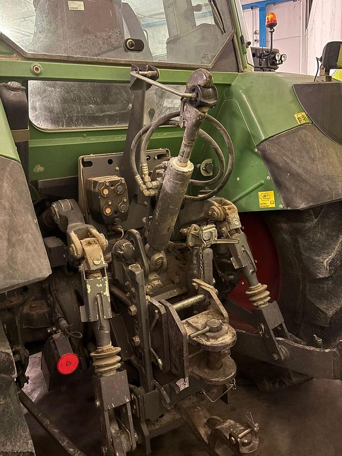 Usato TRATTORE FENDT MOD. 411