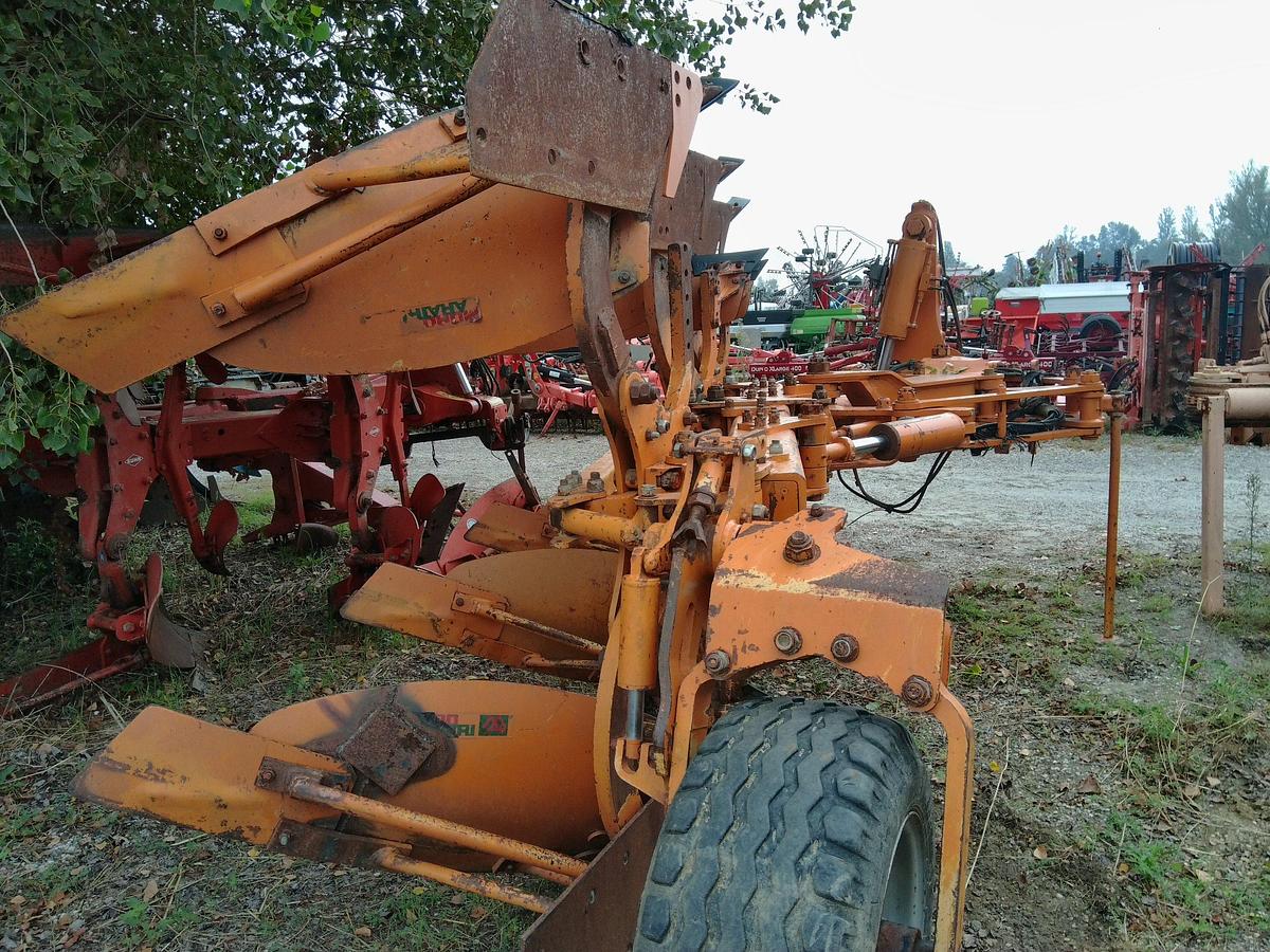 Usato ARATRO MORO RAPTOR TRV 22A