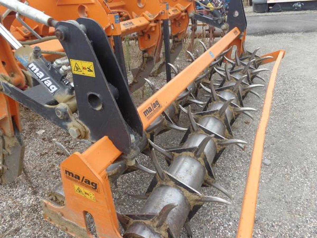 Usato ESTIRPATORE/DISSODATORE MAAG 7 ANCORE