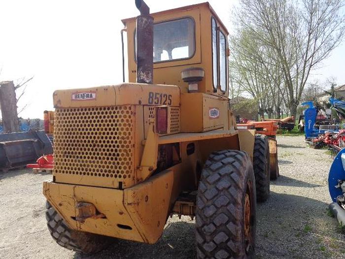 Usato PALA SEMOVENTE