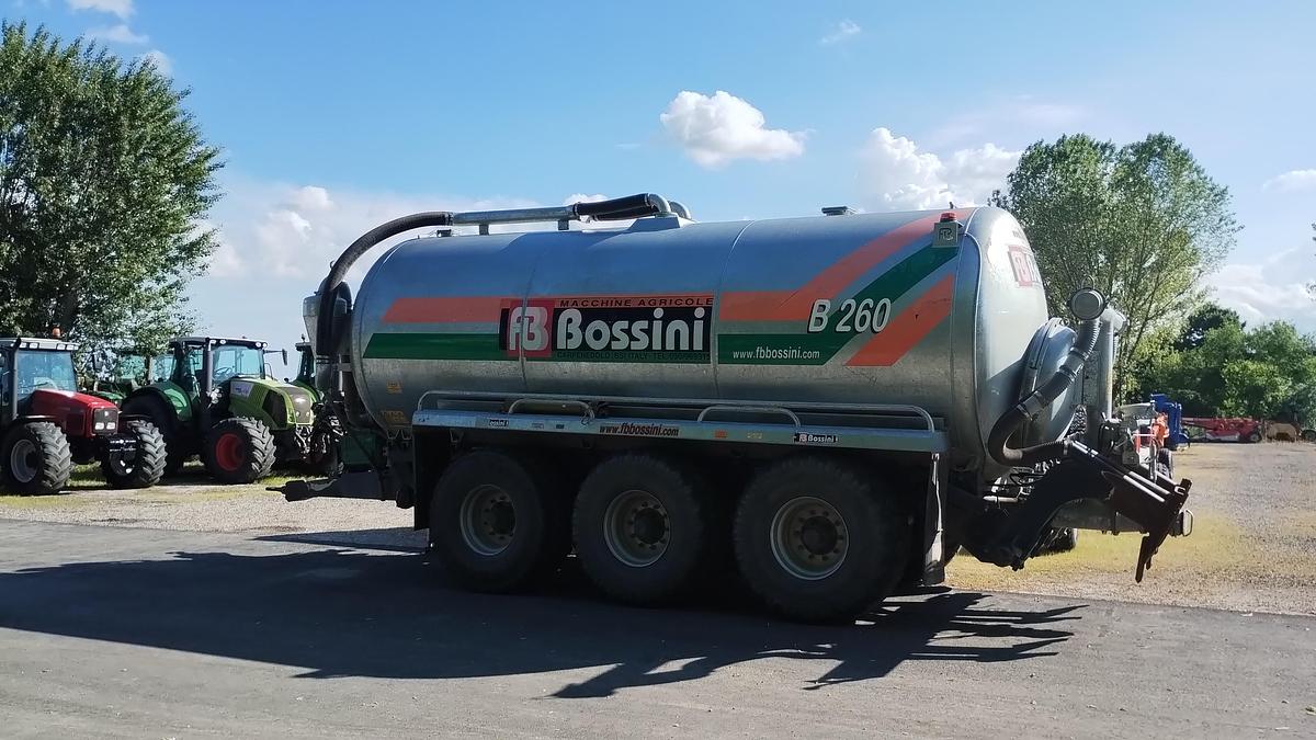 Usato BOTTE BOSSINI 3 ASSI CON FRENATURA AD ARIA