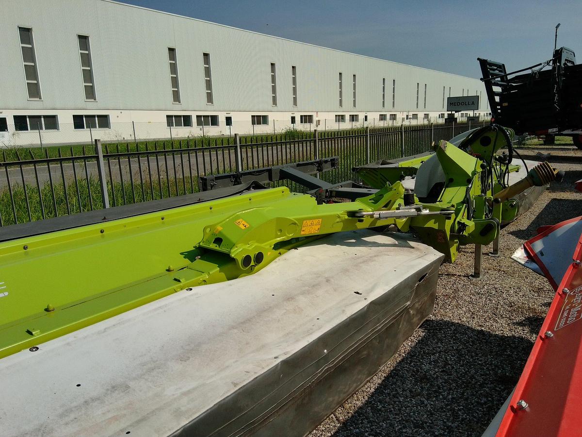Usato FALCIACONDIZIONATRICE CLAAS DISCO 9200 R