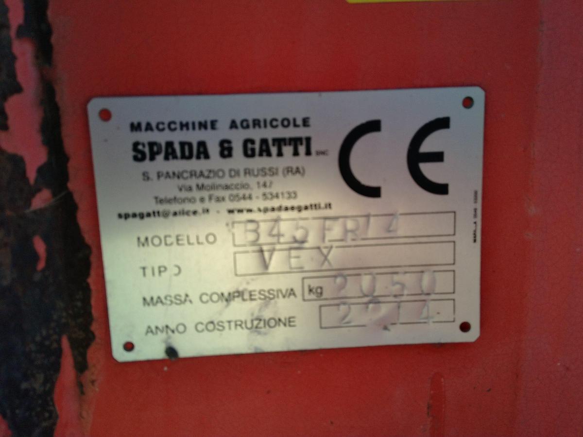 Usato ARATRO BIVOMERE SPADA E GATTI REVERSIBILE VARIAZIONE IDRAULICA B45 FR/4