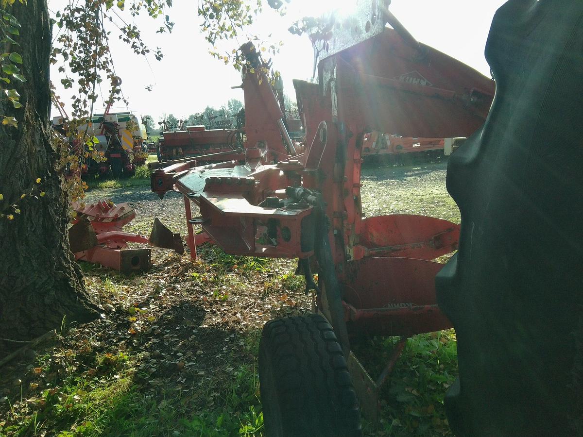 Usato ARATRO KUHN VARI-LEGENDER 180 OL 2+1