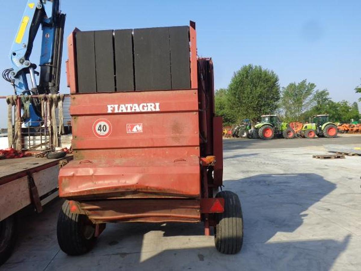 Usato ROTOPRESSA NEW HOLLAND 5880