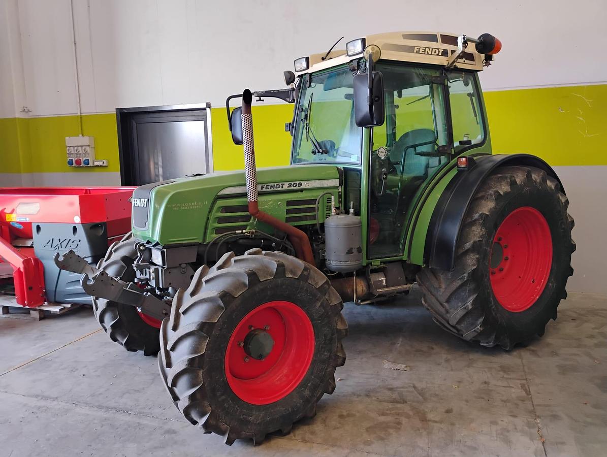 Usato TRATTORE FENDT 209 S
