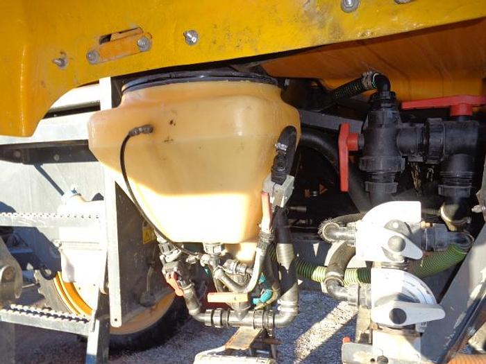 Usato IRRORATORE SEMOVENTE IBIS 2500