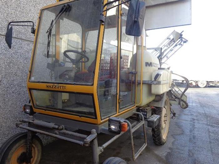 Usato IRRORATORE SEMOVENTE 