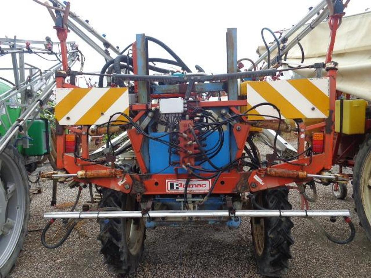 Usato GRUPPO DISERBO POLMAC 15 Q.LI