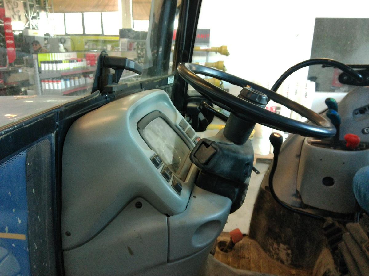 Usato TRATTORE NEW HOLLAND 4020 DT