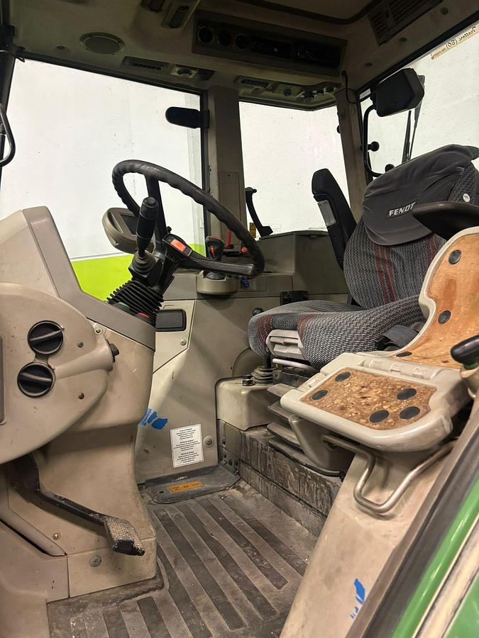 Usato TRATTORE FENDT MOD. 411