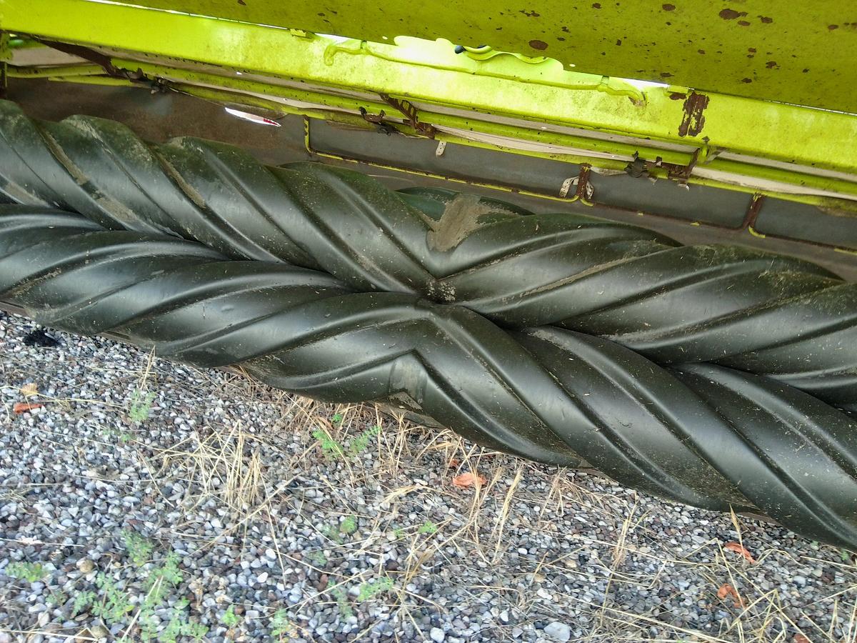 Usato FALCIACONDIZIONATRICE CLAAS DISCO 9200 R