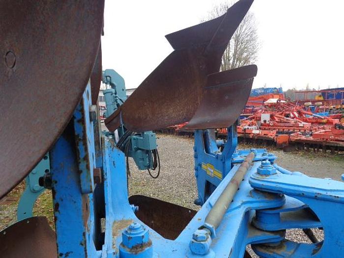 Usato ARATRO BIVOMERE ANNOVI