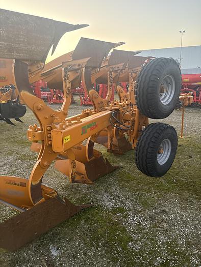 Usato ARATRO MORO QRV