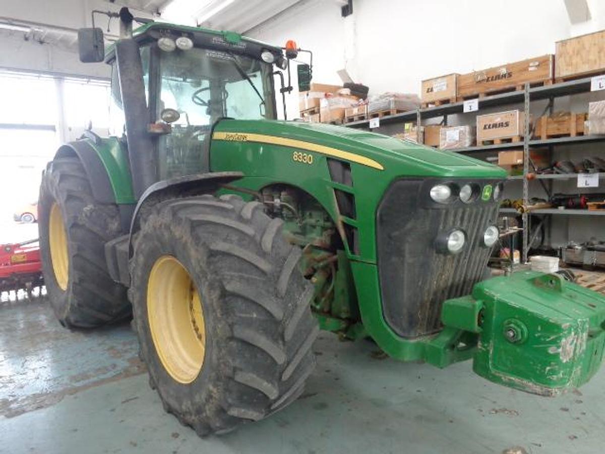 Usato TRATTORE JD 8330