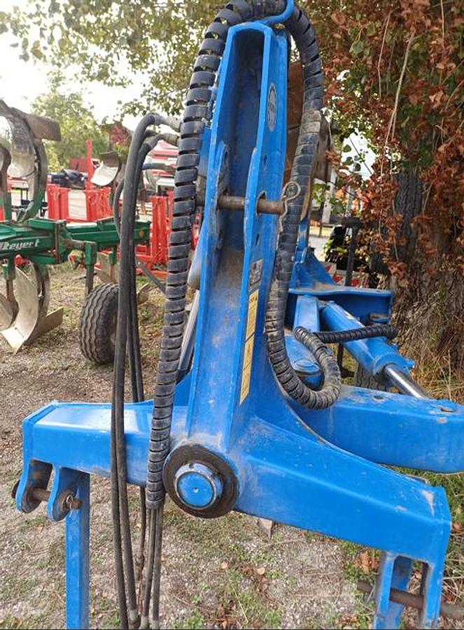 Usato ARATRO MONOVOMERE REVERSIBILE CMA