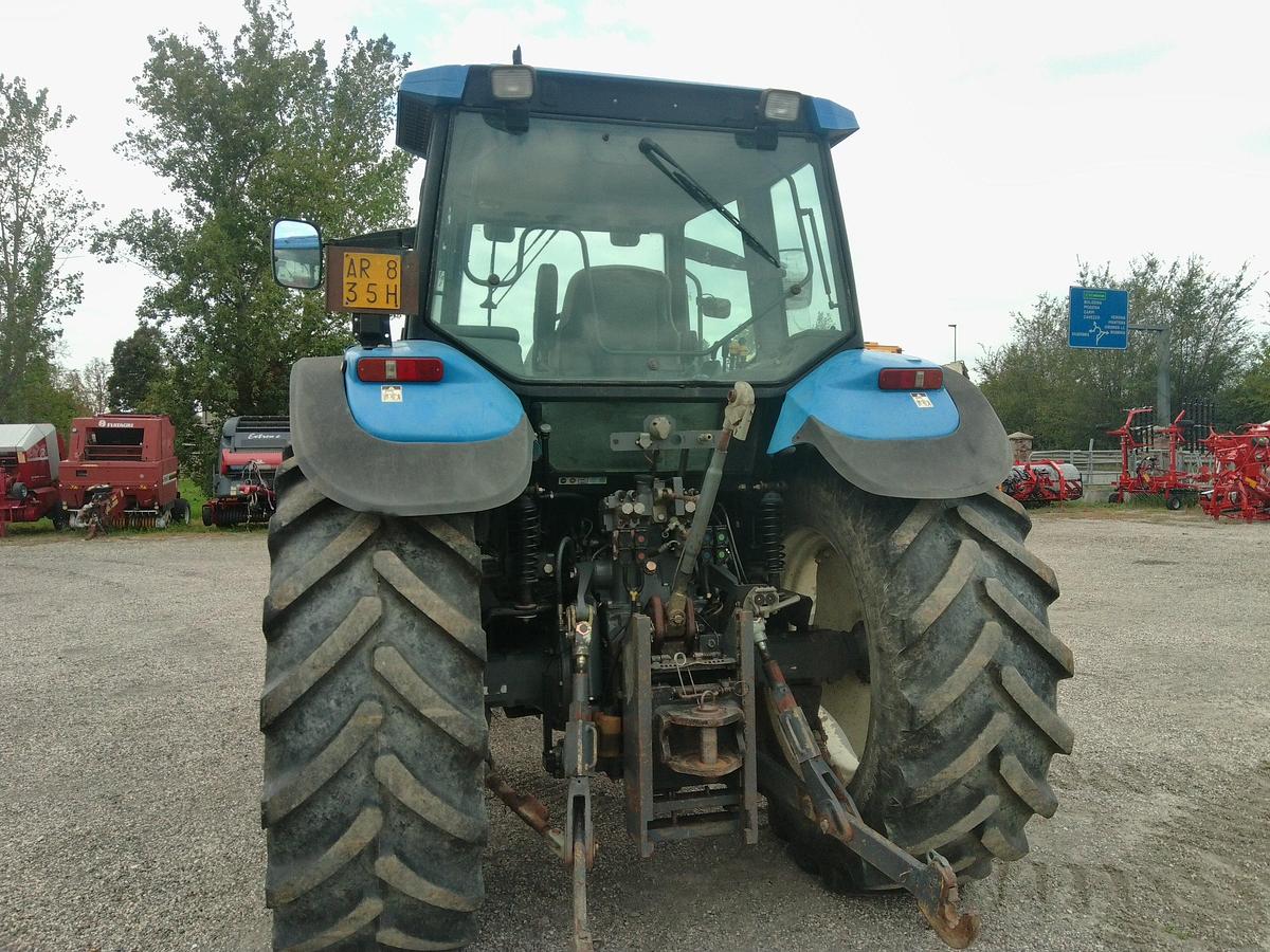 Usato TRATTORE NEW HOLLAND TM 125