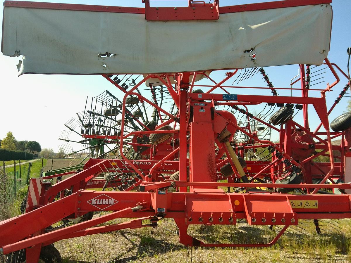 Usato RANGHINATORE KUHN GA 7302 DL