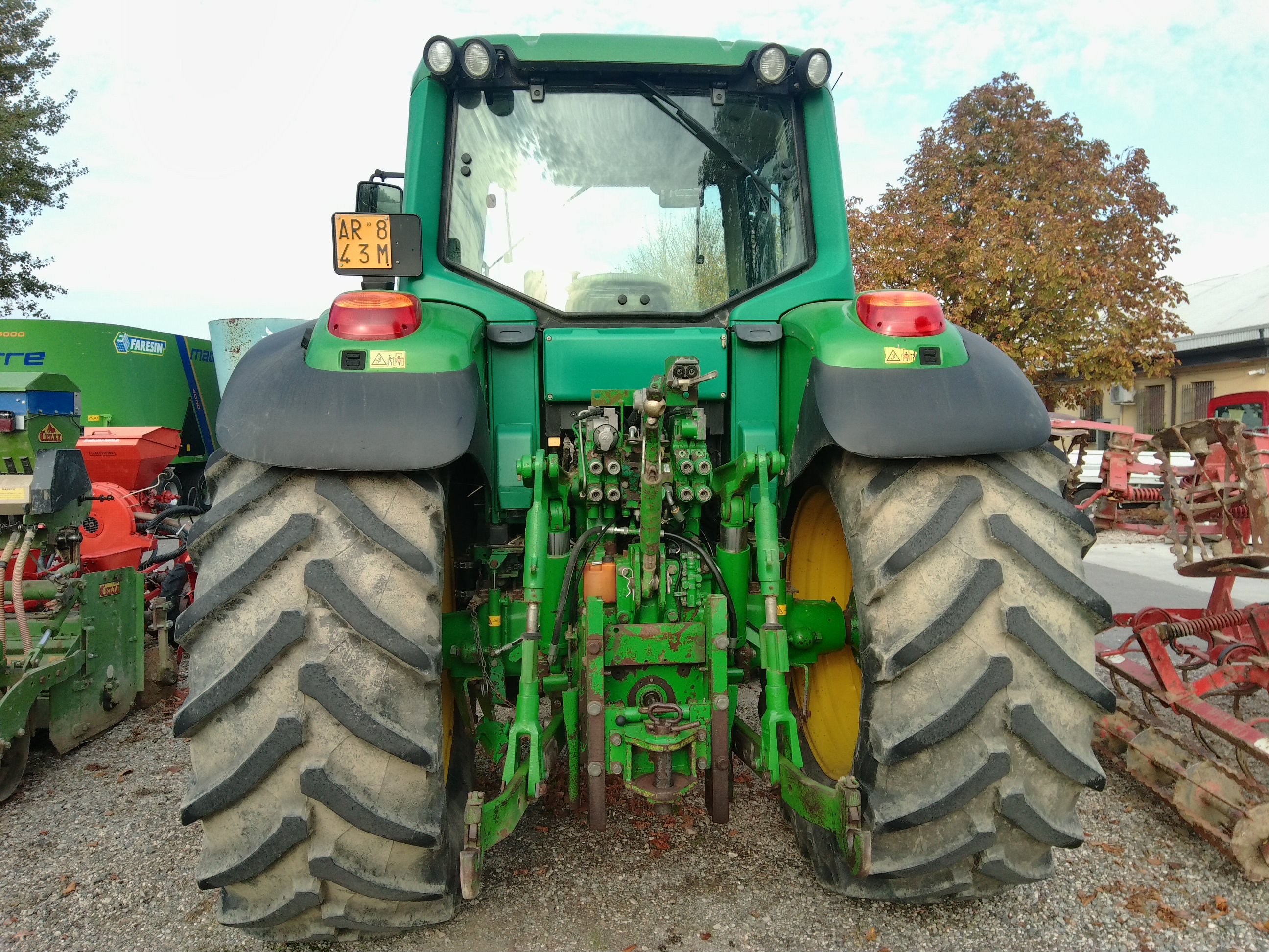 Usato TRATTORE  JOHN DEERE 6620 S