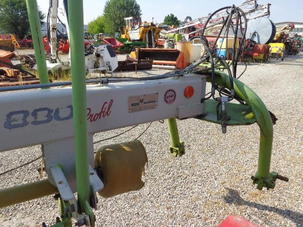 Usato RANGHINATORE CLAAS LINER 880