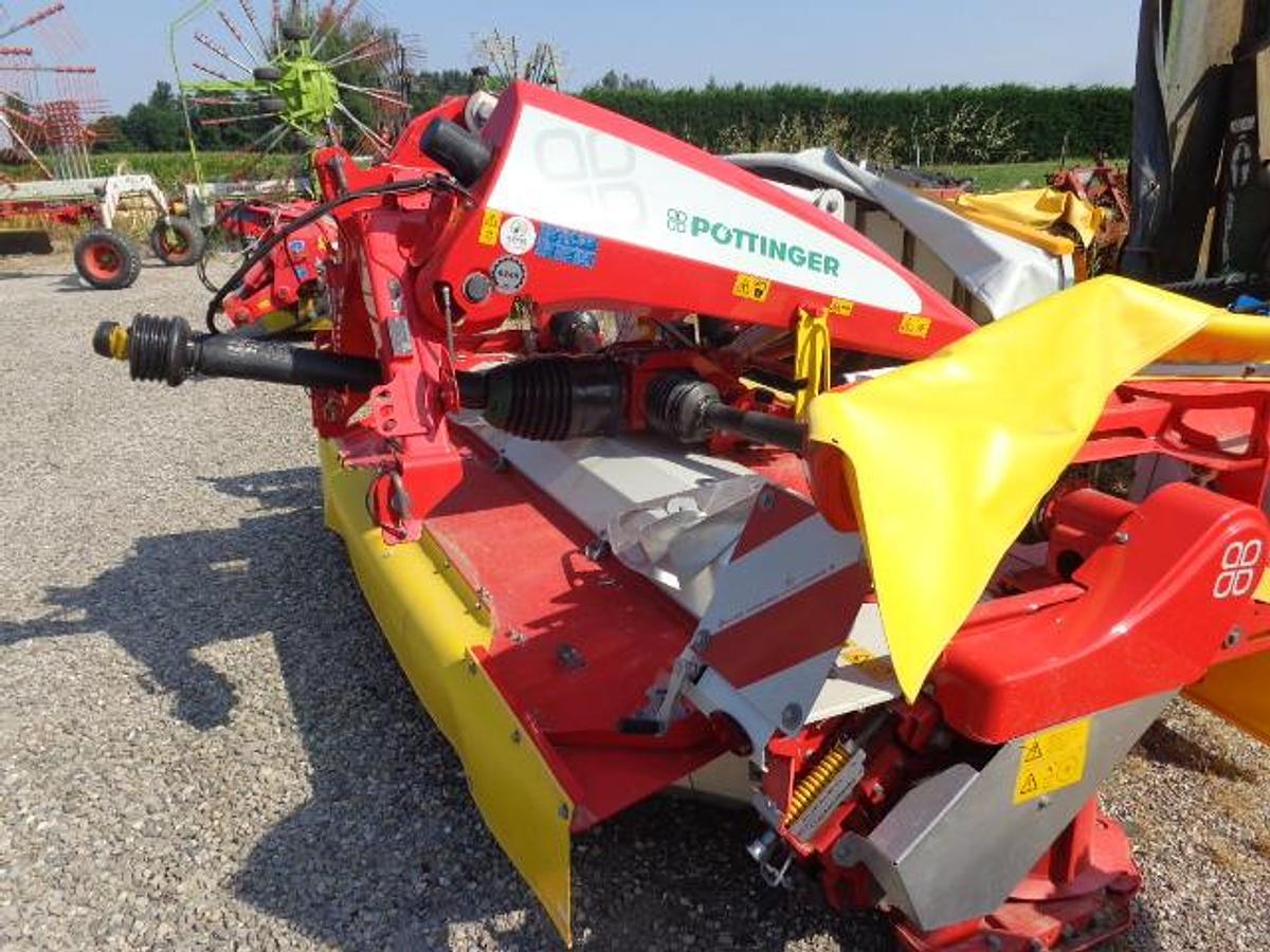 Usato FALCIACONDIZIONATRICE POTTINGER ALPHA MOTION - SEMINUOVA -