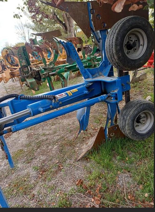 Usato ARATRO MONOVOMERE REVERSIBILE CMA