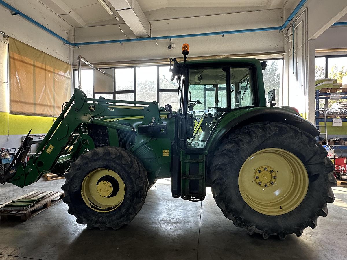 Usato TRATTORE  JOHN DEERE 