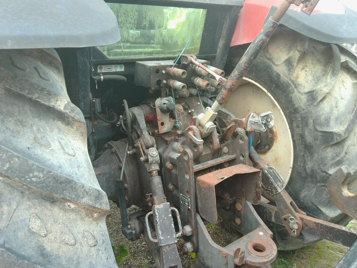 Usato TRATTORE NEW HOLLAND TM 135