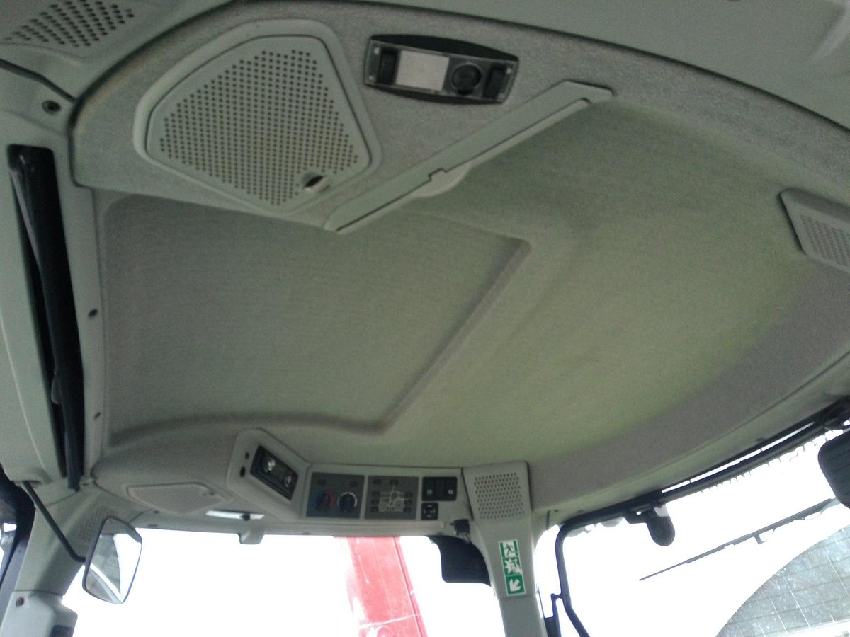 Usato TRATTORE CLAAS AXION 830