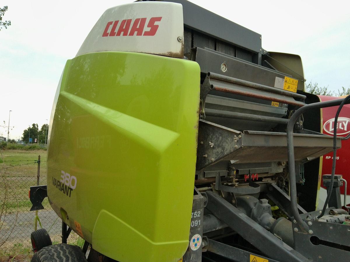 Usato CLAAS ROTOPRESSA VARIANT 380C