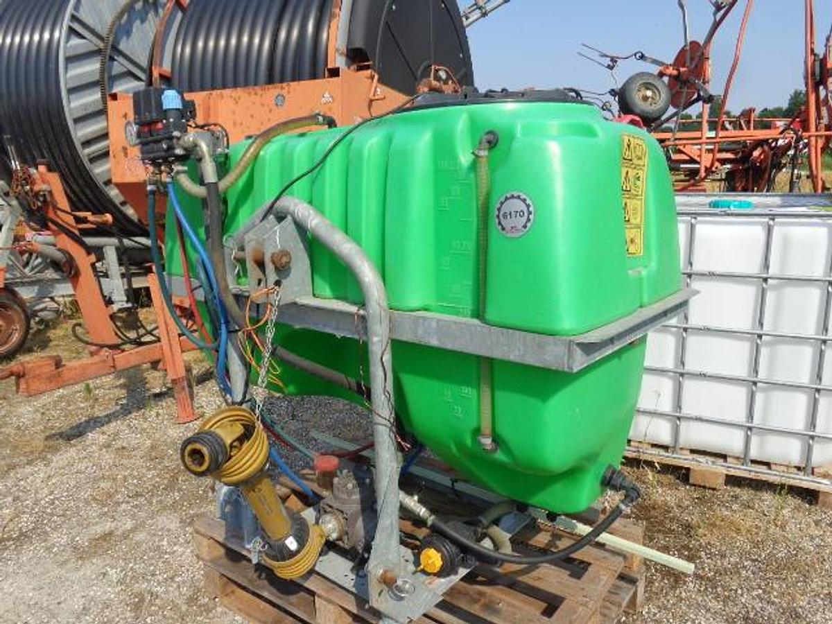 Usato BOTTE PORTATA DA DISERBO LOCALIZZATO