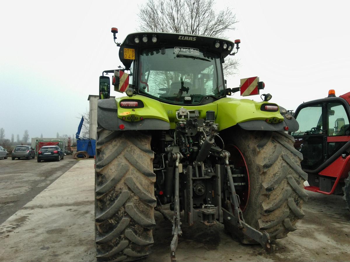 Usato TRATTORE CLAAS AXION 830