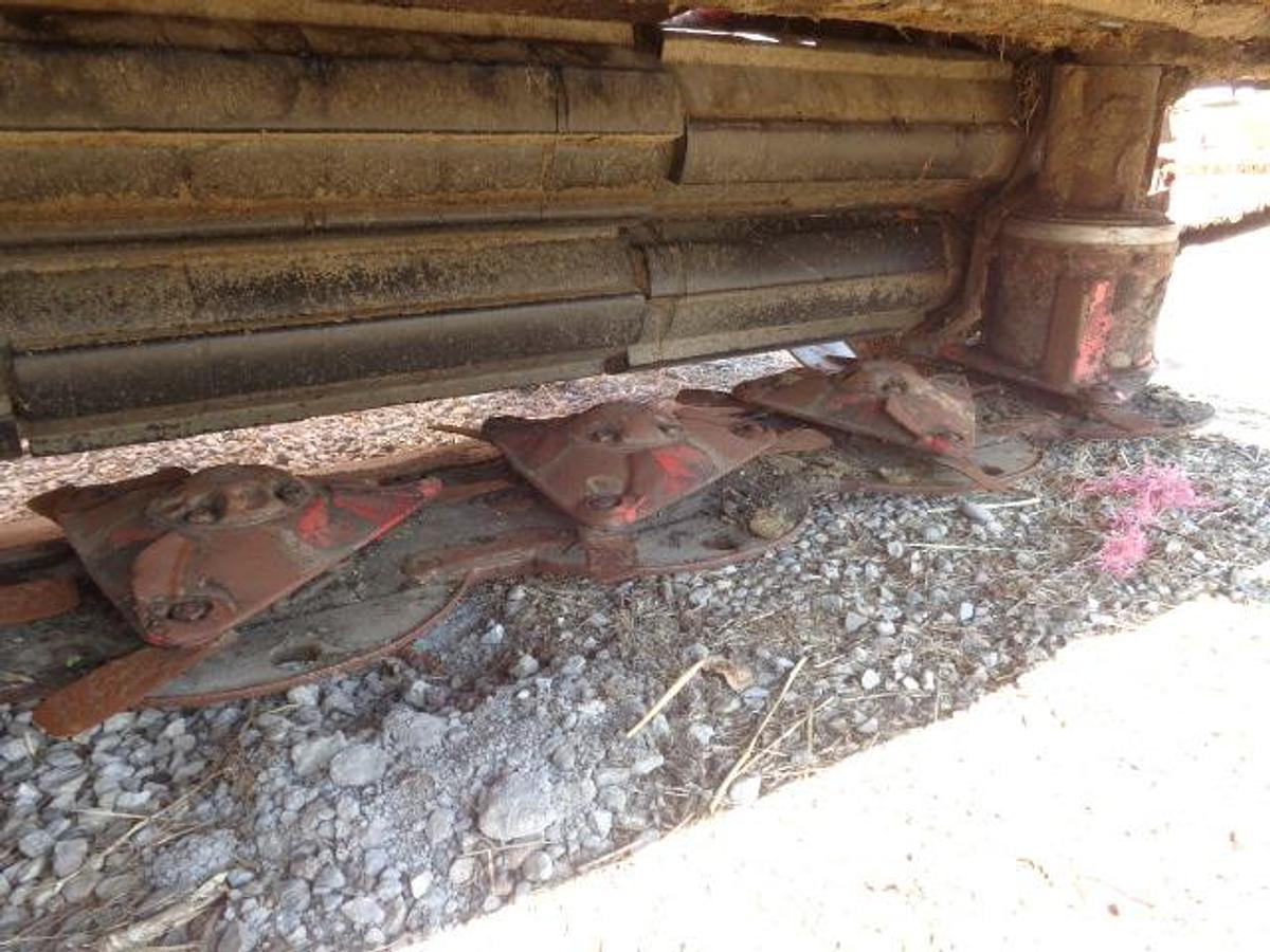 Usato FALCIACONDIZIONATRICE TRAINATA VICON DA 2.5 MT