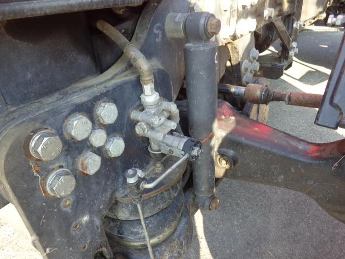 Usato TRATTORE VALTRA T130