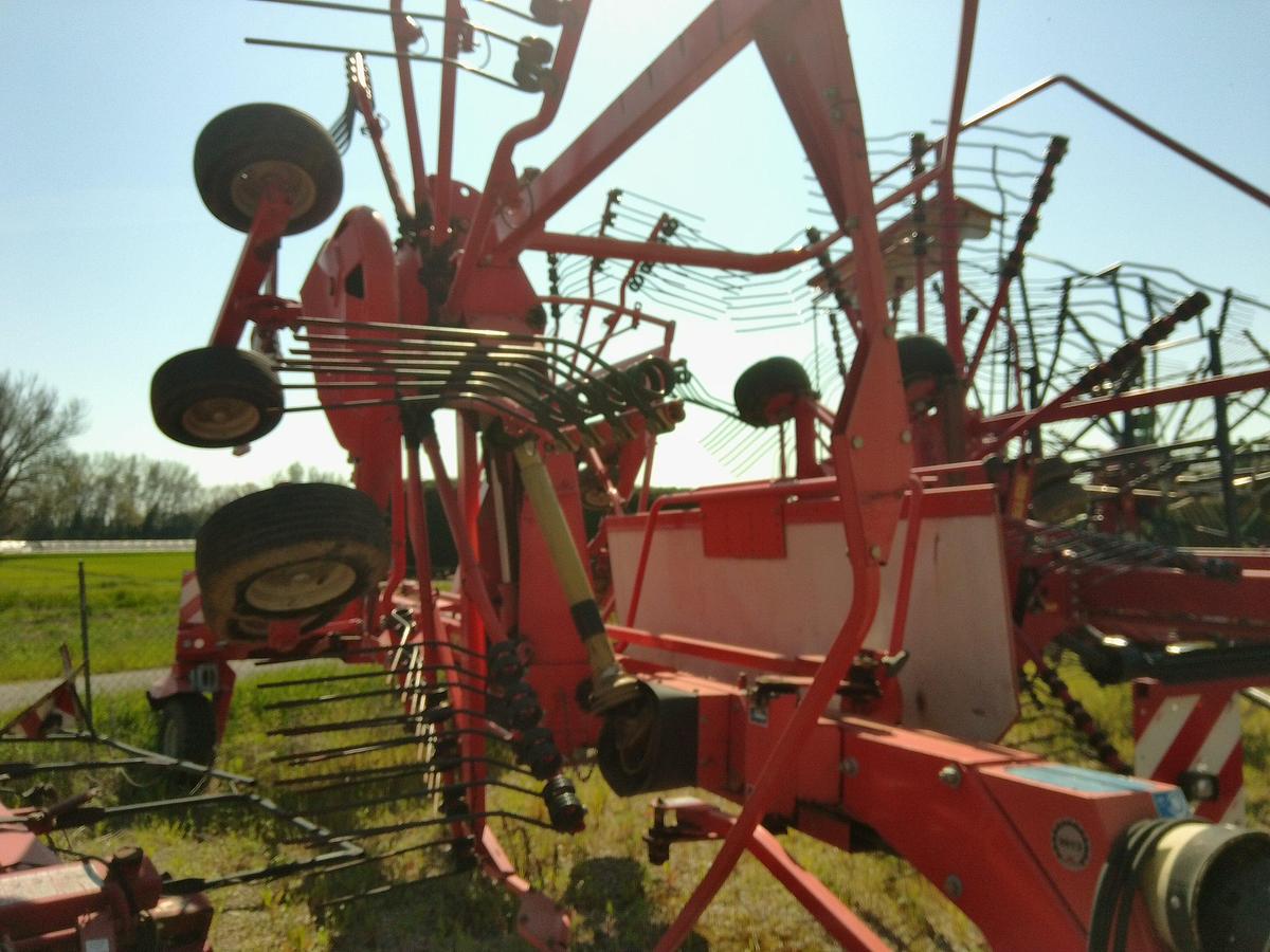 Usato RANGHINATORE KUHN GA 7302 DL