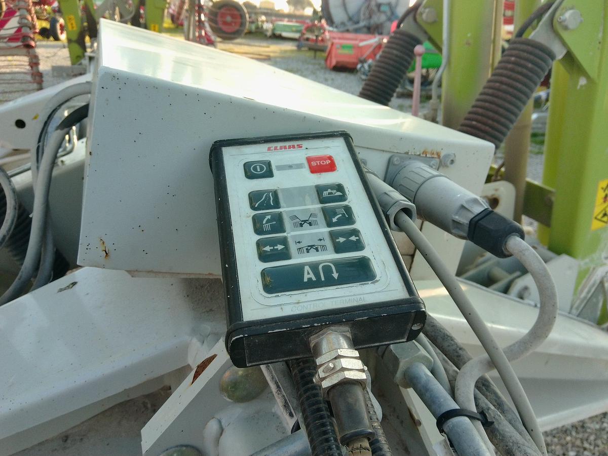 Usato RANGHINATORE CLAAS LINER 3000
