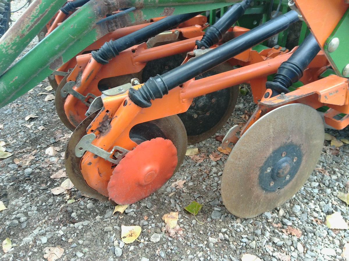 Usato SEMINATRICE COMBINATA AMAZONE