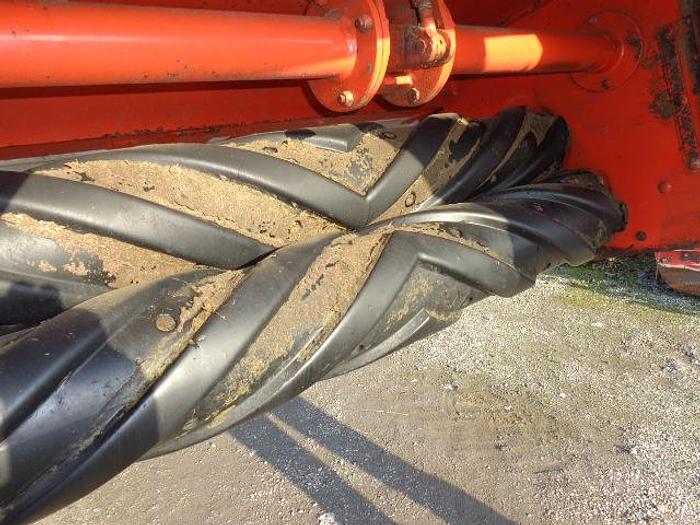 Usato FALCIACONDIZIONATRICE KUHN FC 202