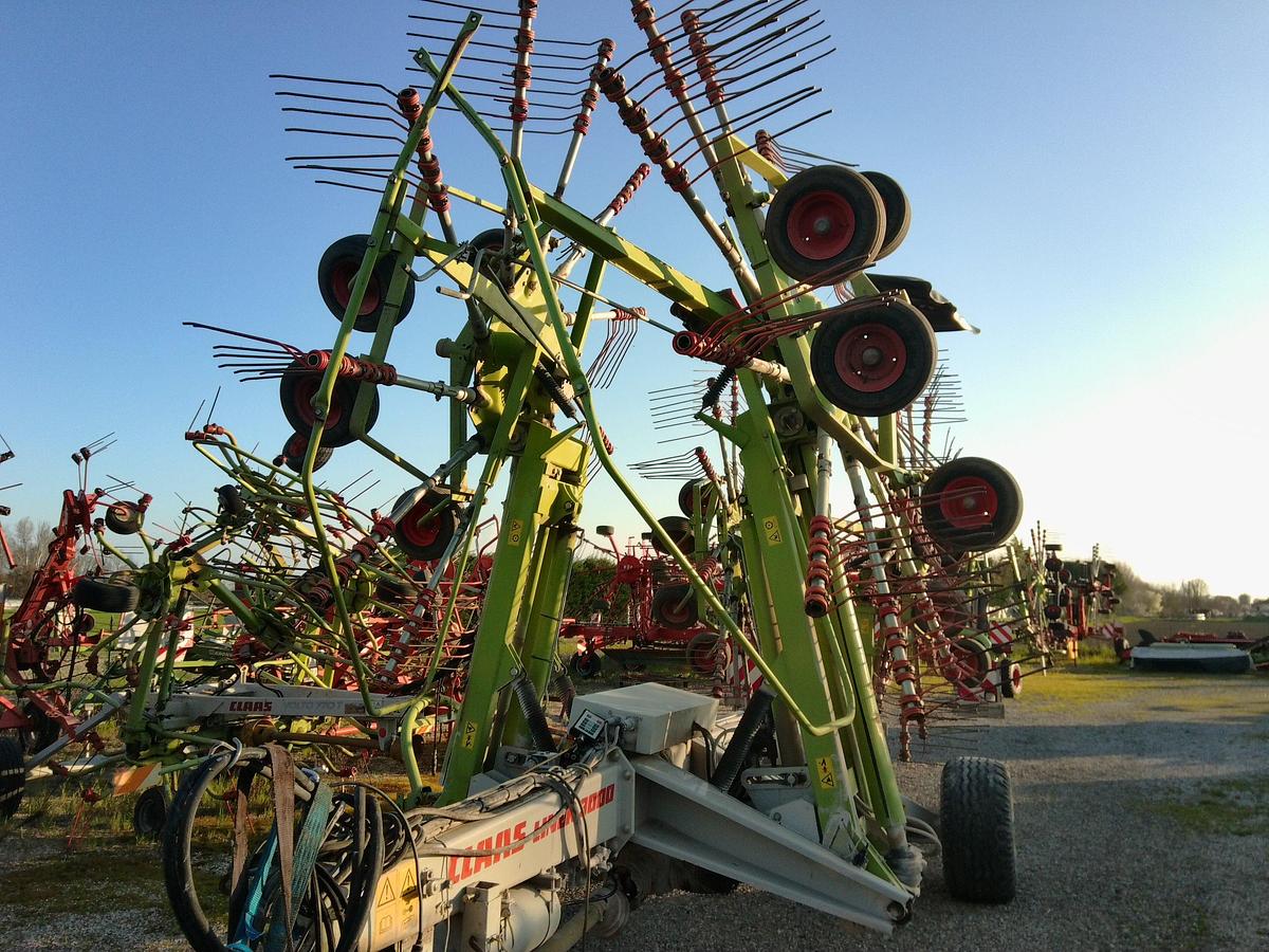 Usato RANGHINATORE CLAAS LINER 3000