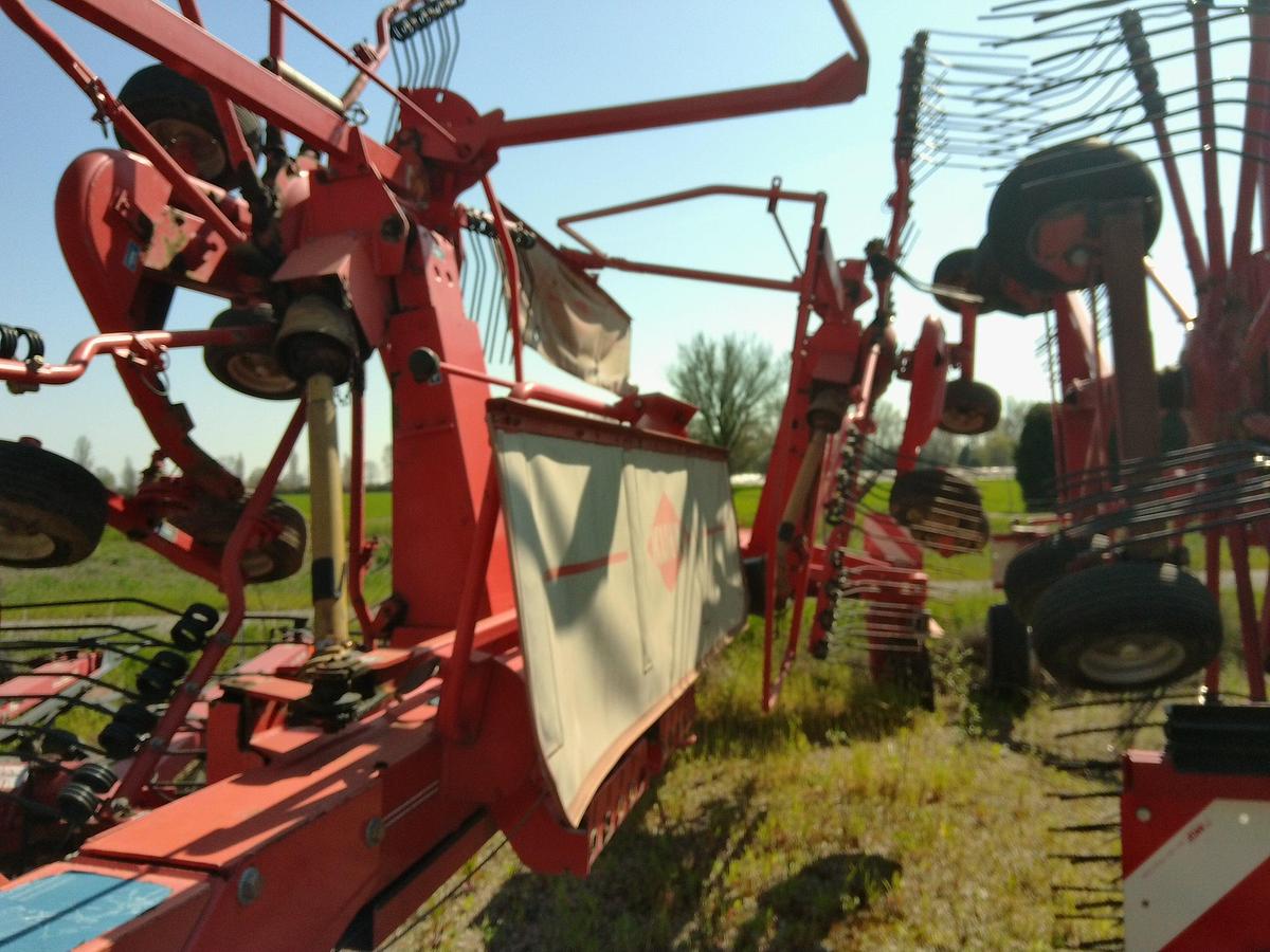 Usato RANGHINATORE KUHN GA 7302 DL