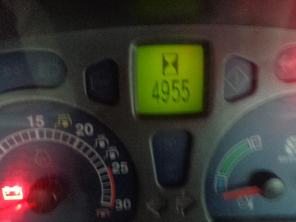 Usato TRATTORE NH TL 90A DT