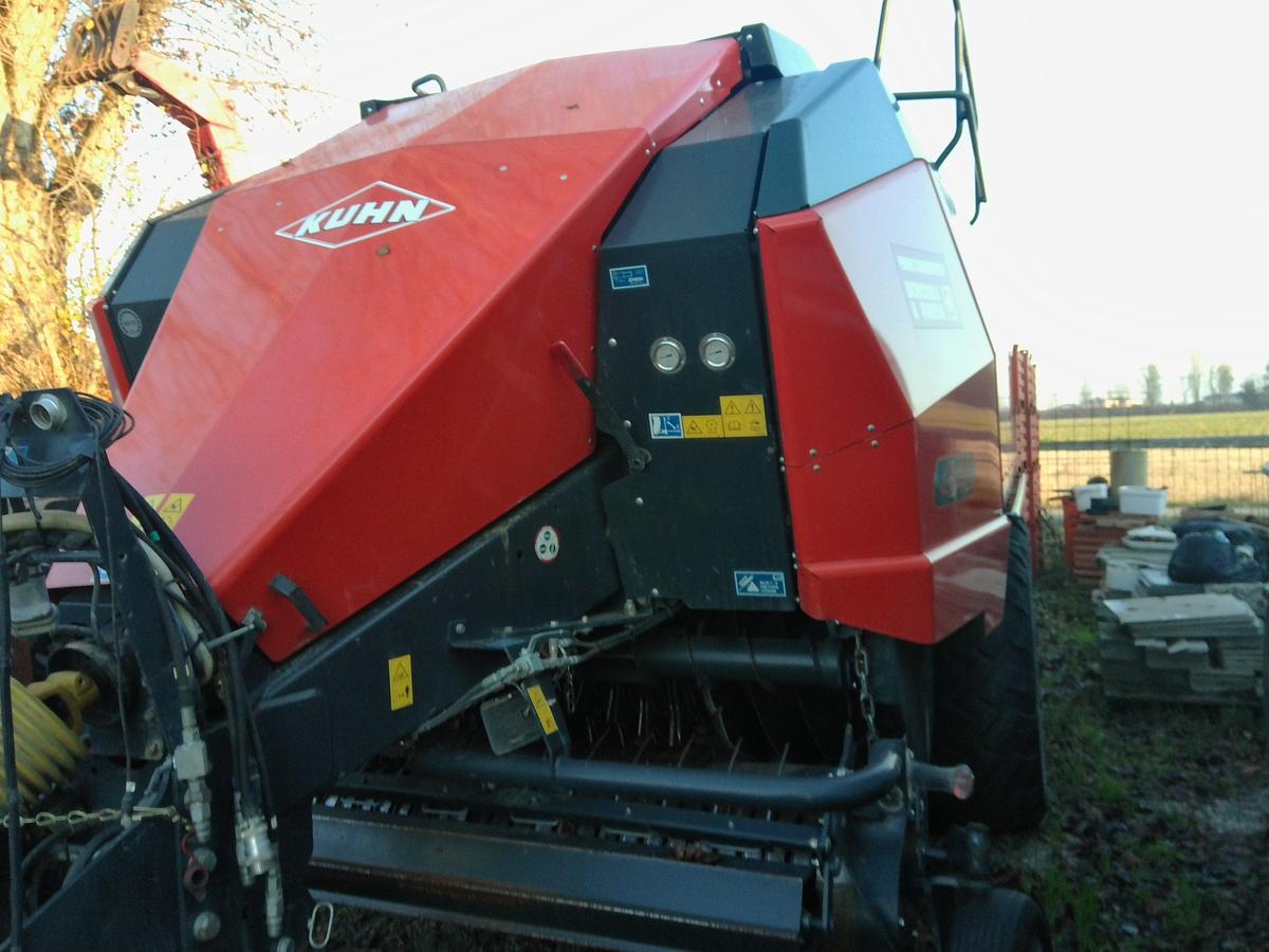 Usato BIG BALLER KUHN 1290 ID