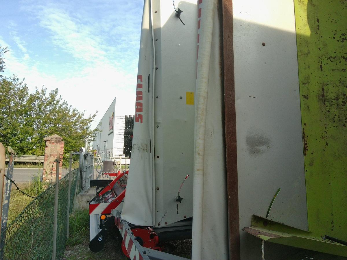 Usato FALCIACONDIZIONATRICE CLAAS DISCO 8400