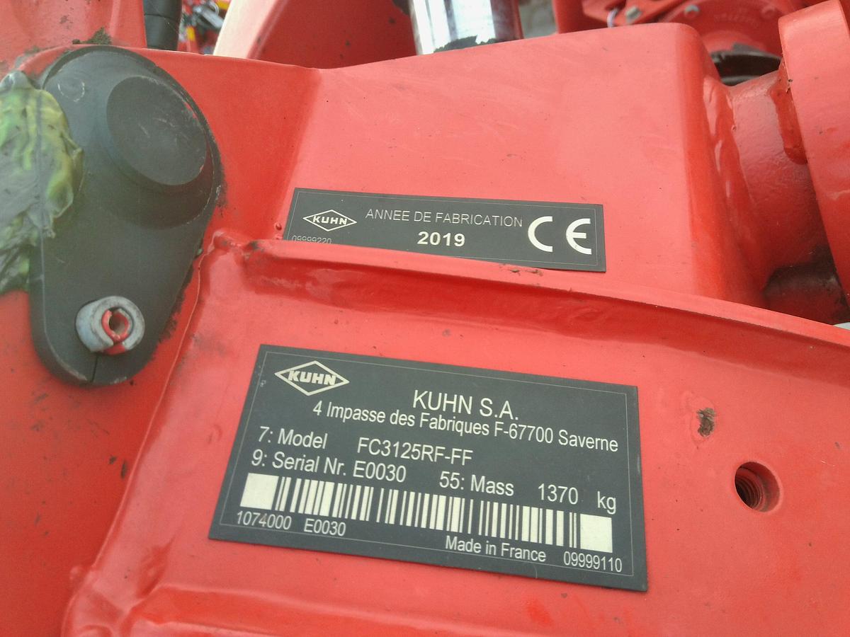 Usato FALCIATRICE FRONTALE KUHN 3125